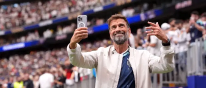 Jürgen Klopp erhält Trikot von Ex-Spieler Mac Allister nach Argentinien-Sieg