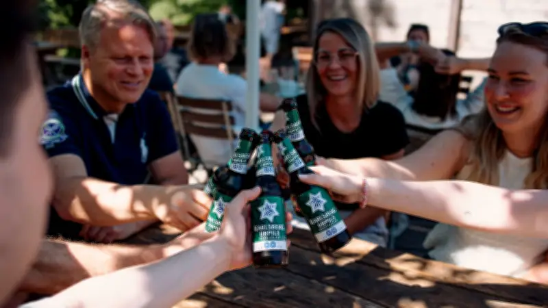 Karlsberg UrPils 0,0: Kult-Pils jetzt alkoholfrei im Glas