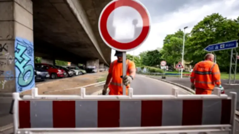 "Katastrophe": Bonner Nordbrücke jetzt voll gesperrt