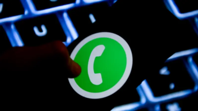 Kettenbrief-Chaos: Kann die WhatsApp-KI meine Chats lesen?