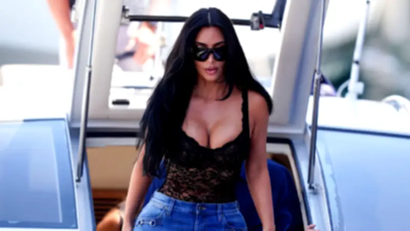 Kim Kardashian als Geheim-Gast von Lewis Hamilton in Monaco