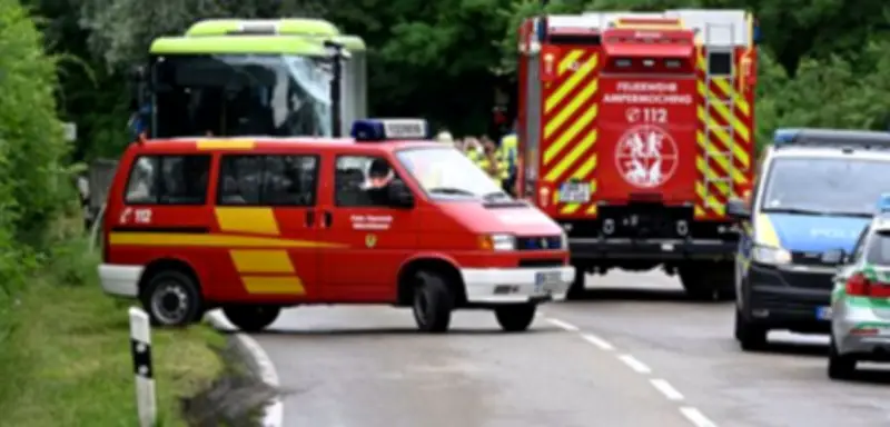 Kind stirbt bei Busunfall in Oberbayern: Mehr als 30 Verletzte