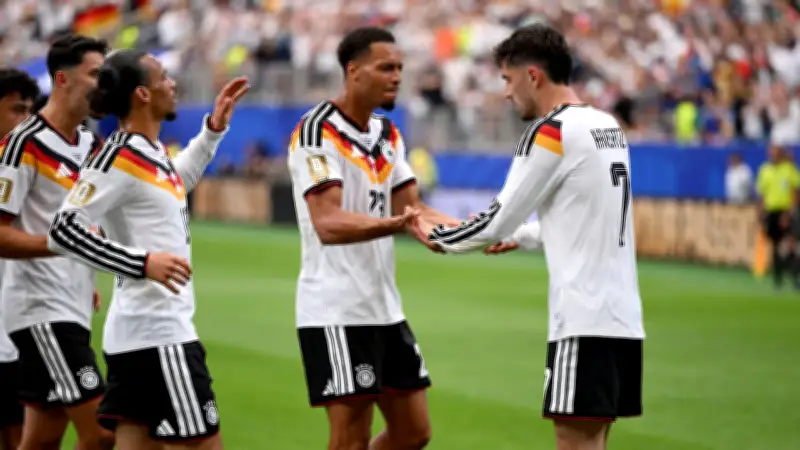 Klöckner besucht DFB-Team bei WM in New York