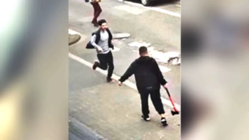 Köln: Axt-Mann jagt Unfallopfer – Polizei fahndet mit Fotos