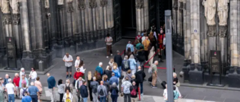 Kölner Dom: Dompropst verteidigt 12-Euro-Eintritt für Touristen