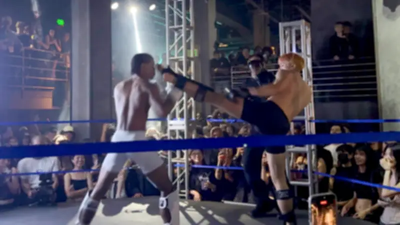 Knox Jolie im Fight-Club-Modus: Wie Papa Brad Pitt im Ring