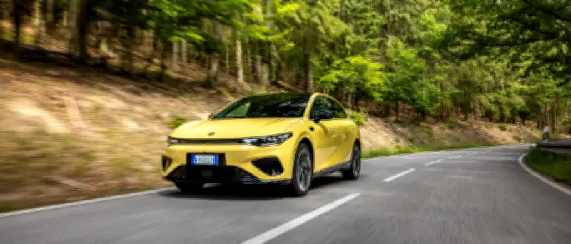 Leapmotor B05: E-Auto greift Golf-Klasse mit 482 km Reichweite an