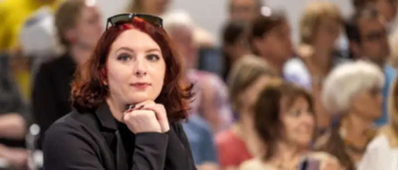 Lena Schätte gewinnt Bachmann-Preis 2026: „Drinnen tropft mir die Sintflut auf die Stirn“