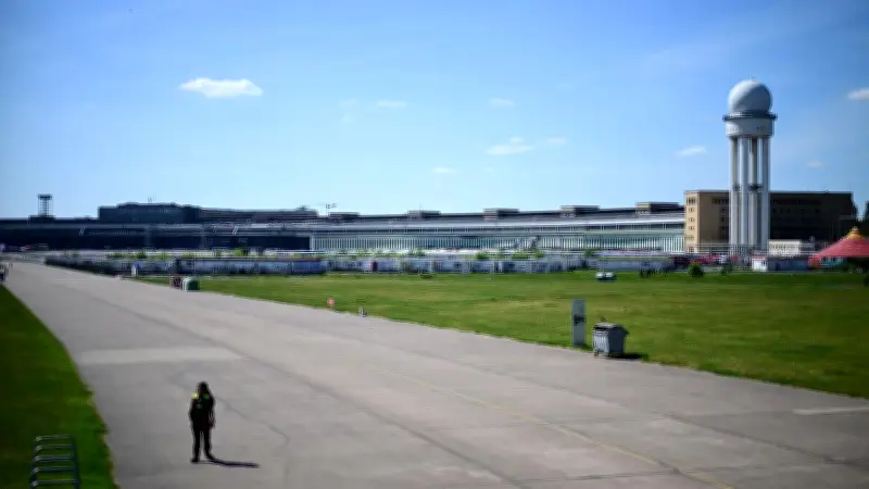 Lesermeinungen: Tempelhofer Feld, CSU-Streit, Iran-Konflikt und Kanzlerkandidatur