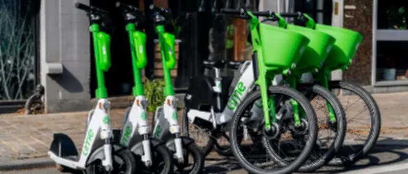 Lime bringt E-Bikes nach Potsdam: 50 grün-weiße Leihräder starten