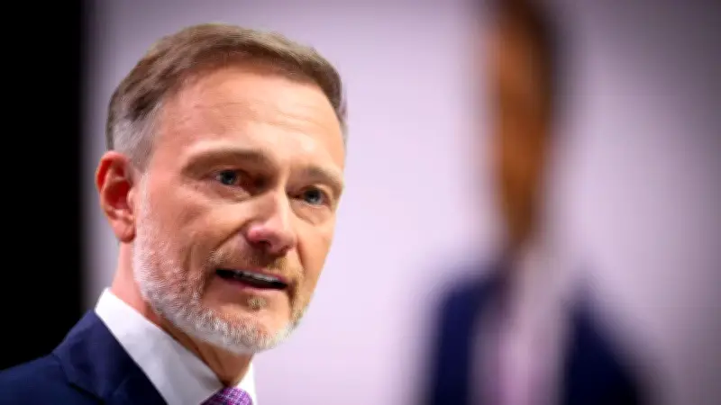 Lindner attackiert Merz: „Man fragt sich, was er früher beruflich gemacht hat“