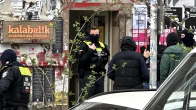 Linksextremistin Lina E. nach Haftentlassung an Razzia-Adresse in Berlin gemeldet