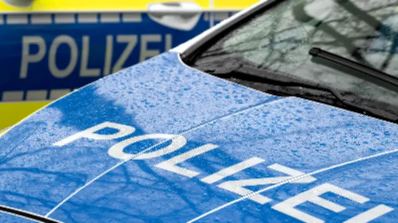 Mann bei Bäckerei erstochen – Polizei sucht Zeugen