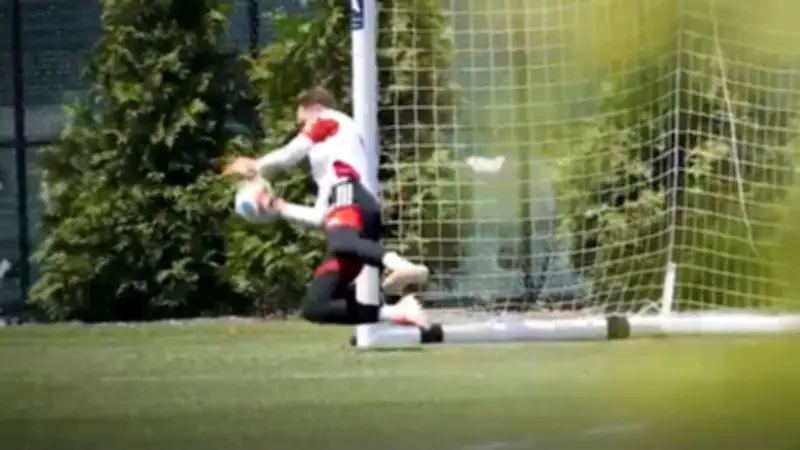 Manuel Neuer zurück im Geheimtraining: Exklusive BILD-Videos