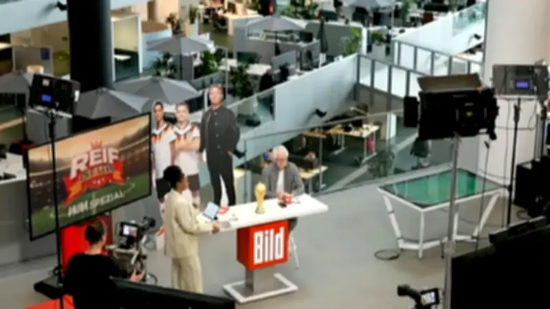 Marcel Reif überrascht mit neuem Studio-Look zur WM 2026