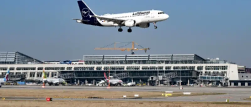 Medizinischer Notfall: Lufthansa-Flug LH328 muss in Stuttgart zwischenlanden