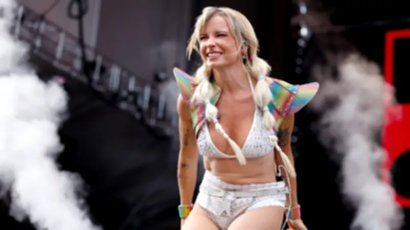 Mega-Malle-Party live bei BILD: Mönchengladbach Olé am 4. Juli