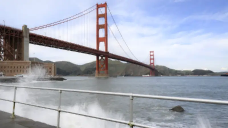Mega-Welle reißt Mutter und Tochter vor Golden Gate Bridge ins Meer