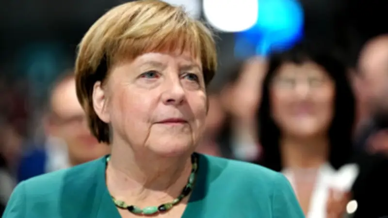 Merkel-Porträt für Kanzleramt: Gemälde nach fünf Jahren fertig