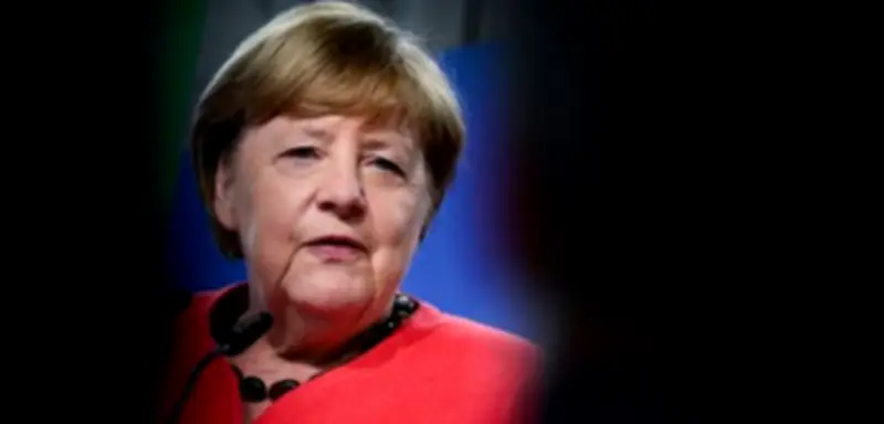 Merkel-Porträt kommt in Kanzleramt: „Da häng ich dann eben“
