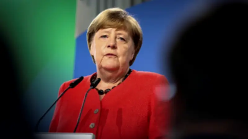 Merkel verteidigt Atomausstieg und warnt vor Vergessen des Klimawandels