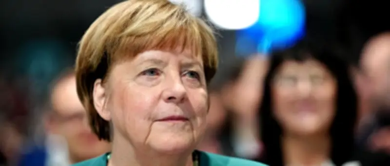 Merkel verteidigt Merz-Regierung: „Nicht nichts passiert“