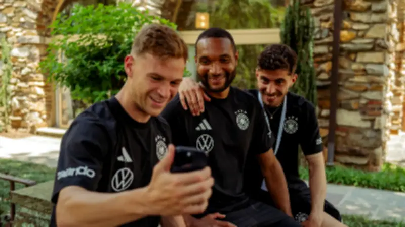 Merz feuert DFB-Team vor WM-Start an: Video-Schalte mit Kimmich & Co.