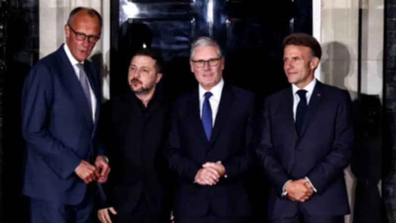 Merz, Macron, Starmer und Selenskyj fordern Putin zu Friedensgesprächen auf