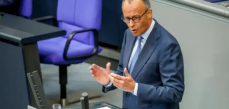 Merz wirbt im Bundestag für Reformkurs und bittet Bürger um Wohlwollen