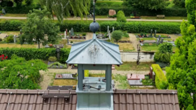 Metalldiebe stehlen 100-Kilo-Friedhofsglocke in Edingen