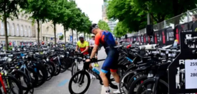 Metallsplitter auf Ironman-Strecke: Polizei prüft Sabotage in Hamburg