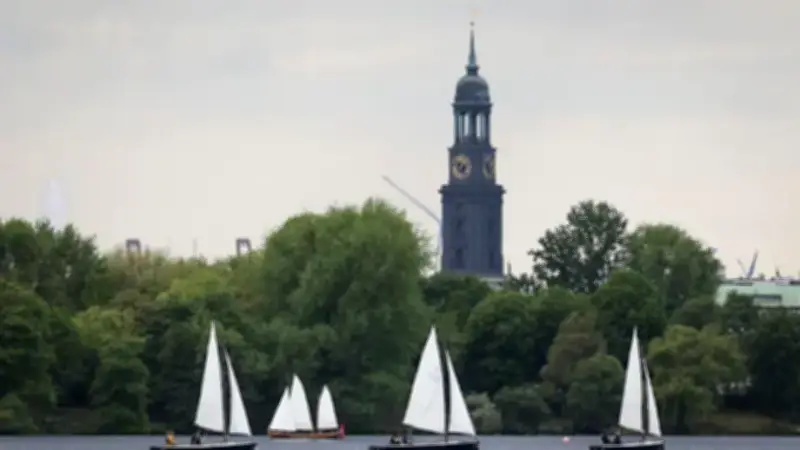 Michel plant Evakuierungsübung mit 1.500 Freiwilligen in Hamburg