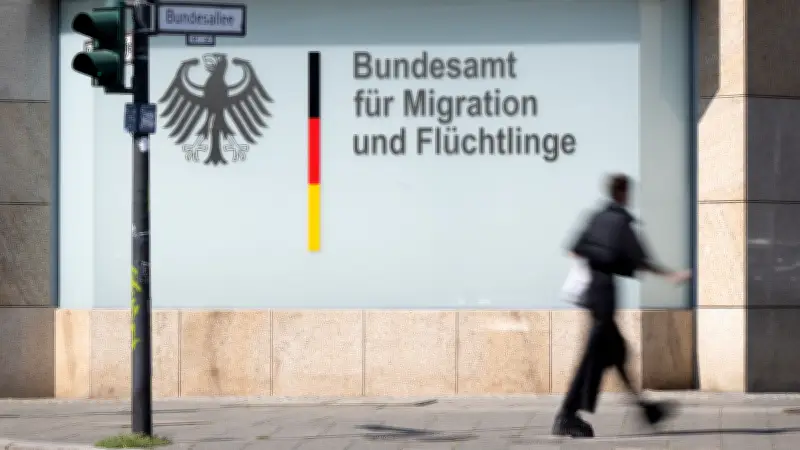 Migration: Nettozuwanderung nach Deutschland sinkt um 45 Prozent auf 235.000