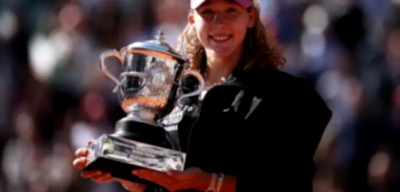 Mirra Andreeva triumphiert bei French Open: Vom Teenager zur Championin