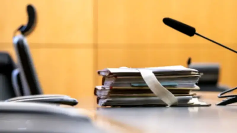 Mordprozess in Darmstadt: Ex-Ehemann soll Frau erstochen haben