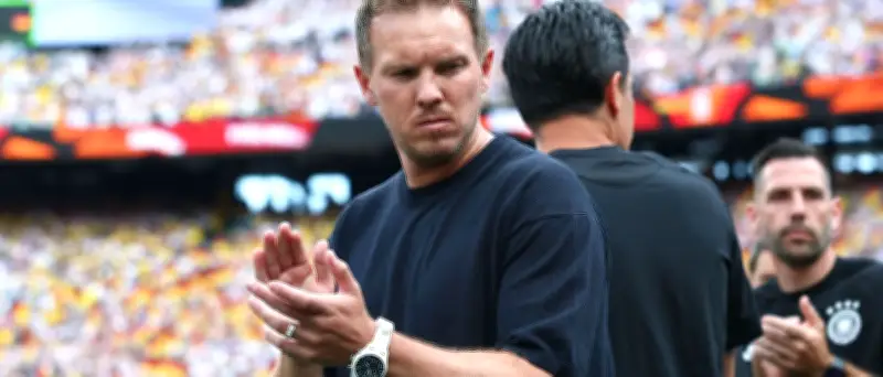 Nagelsmann genießt Hymne gegen Ecuador mit freier Sicht