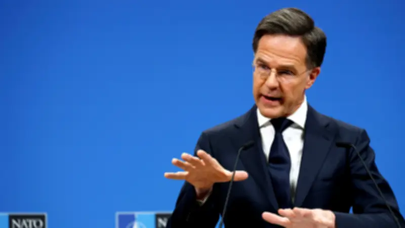 Nato-Chef Rutte in Kiew: Drohnen treffen St. Petersburg