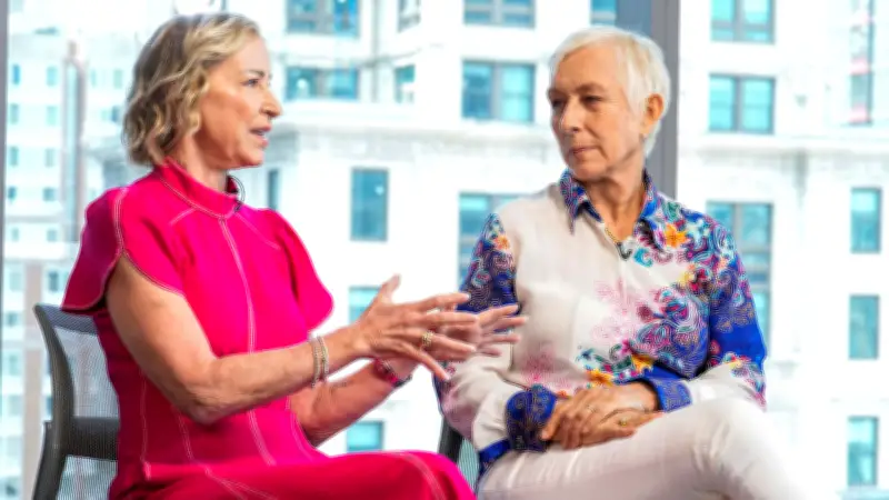 Netflix-Doku in Wimbledon: Navratilova weint um krebskranke Evert