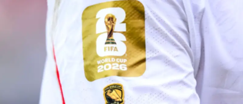 Neue FIFA-Sticker auf WM-Trikots ehren Legenden und Debütanten