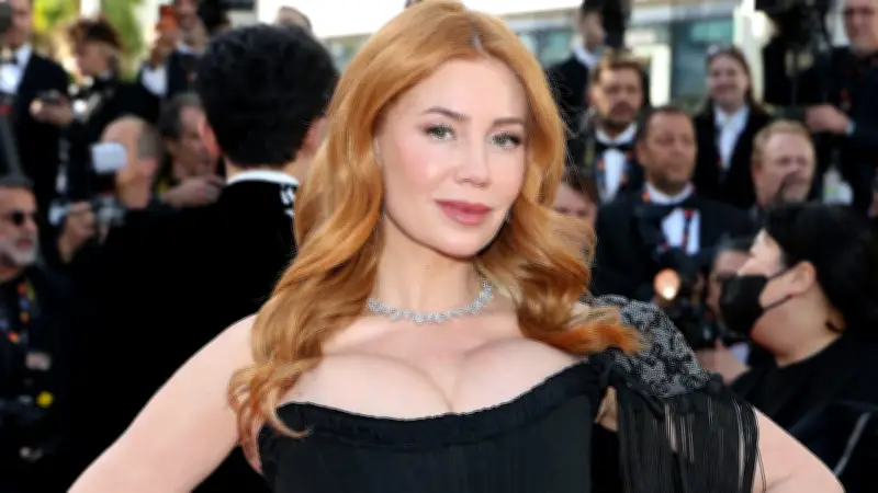 Palina Rojinski: „Ich habe mich für meinen Körper geschämt“