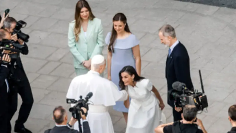 Papst Leo XIV. in Spanien: König Felipe fordert Aufarbeitung von Missbrauch