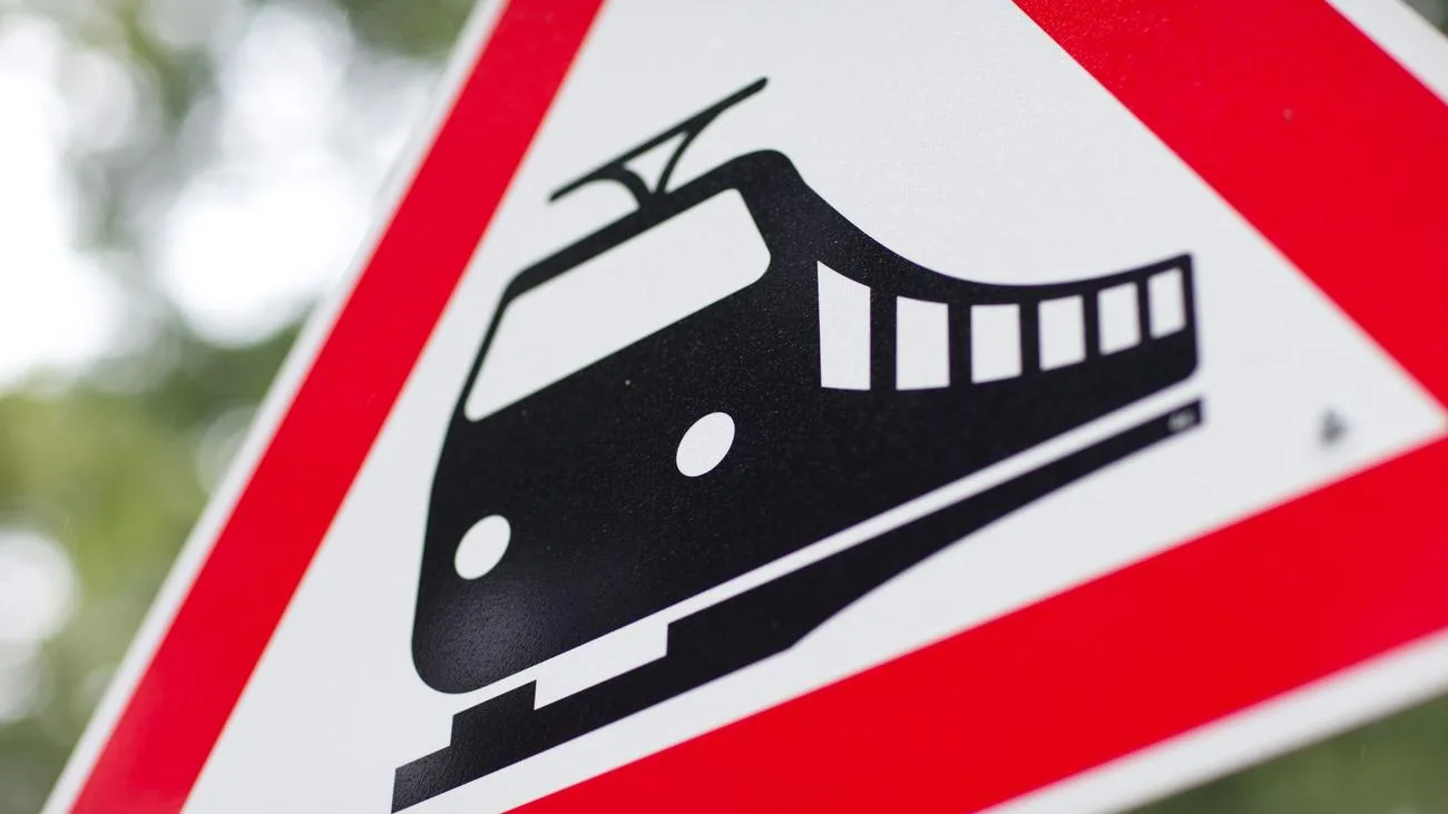 Pedelec-Fahrer stirbt an Bahnübergang in Delmenhorst