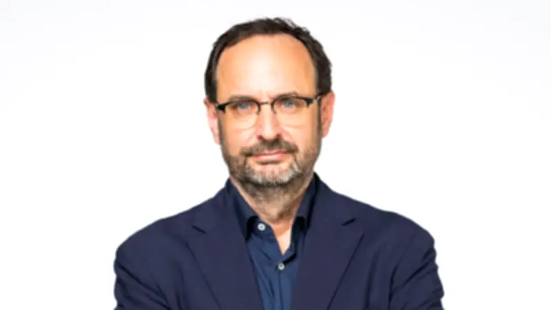 Peter Tiede: Vom Holztechniker zum BILD-Chefautor – Karriere eines Top-Journalisten