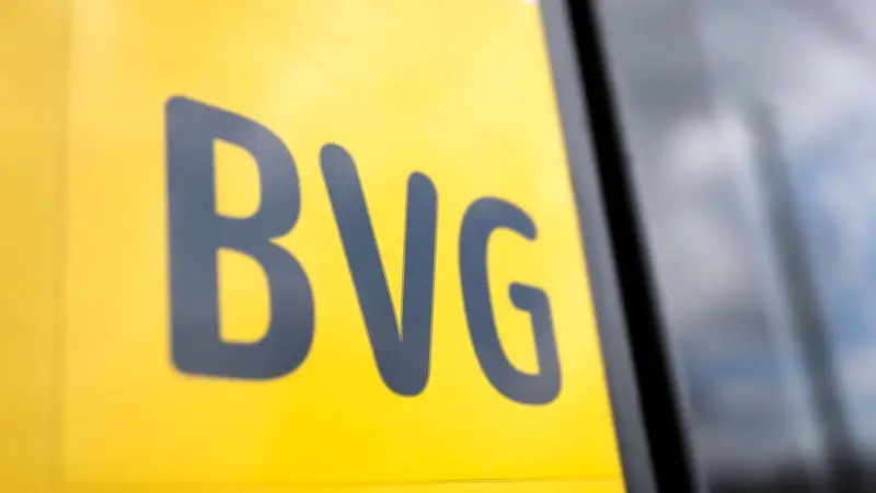 Petition gegen Nius-Werbung in BVG-Fahrzeugen gestartet