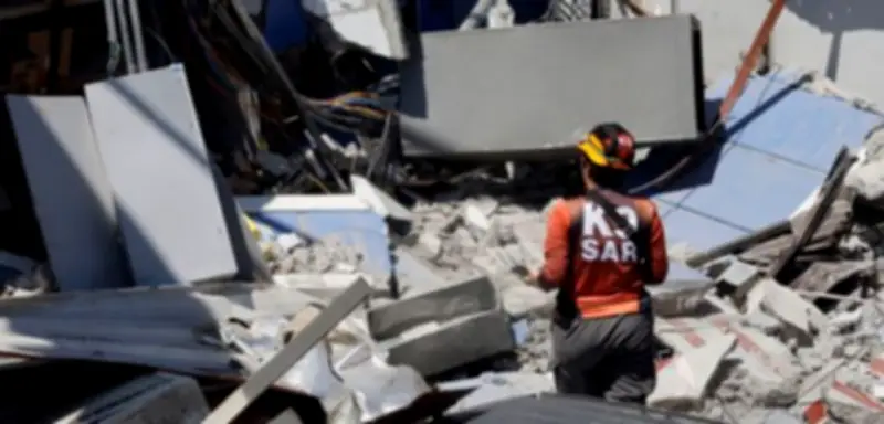 Philippinen: 37 Tote und 1.100 Nachbeben erschweren Rettung
