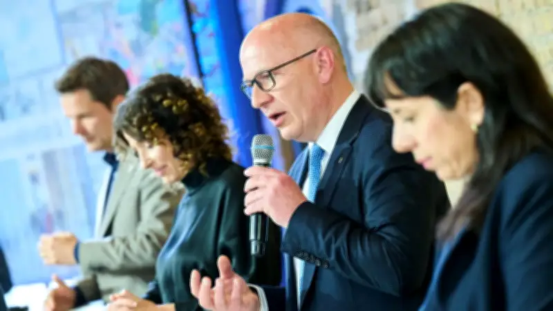 Politiker diskutieren im Tempodrom: Wer regiert Berlin am besten?