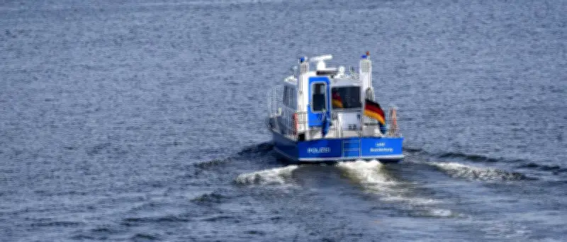Polizei stoppt überfülltes Floß in Potsdam – Kapitän mit 0,82 Promille
