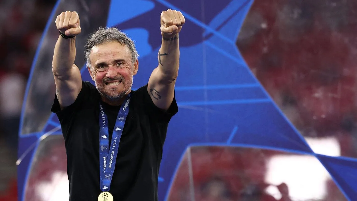 PSG-Präsident adelt Luis Enrique als besten Trainer der Welt
