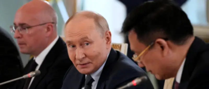 Putin lobt AfD und verspricht sofortige Gaslieferungen bei Forum in St. Petersburg