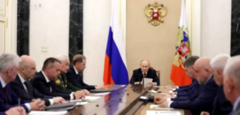 Putin räumt Treibstoffmangel nach ukrainischen Angriffen ein